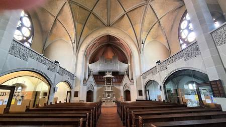 Blick in den Innenraum der Diakoniekirche Luther