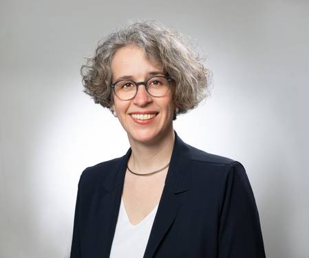 Quelle: privat, 260309_06_14 Pfarrerin Dr. Verena Schlarb
