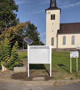 Schautafel mit Auferstehungskirche